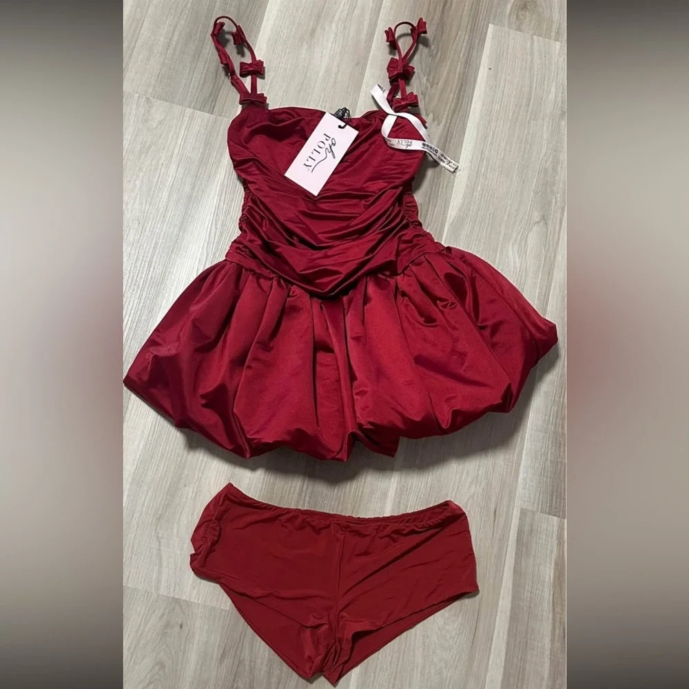 Oh Polly
BOW-DETAIL RUCHED BUBBLE HEM MINI DRESS IN TRUE RED - Picture 5 of 5